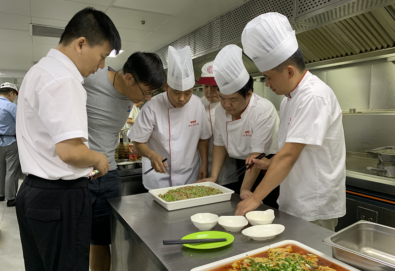 上海颂瑁餐饮管理有限公司餐饮服务员的岗位职责和要求